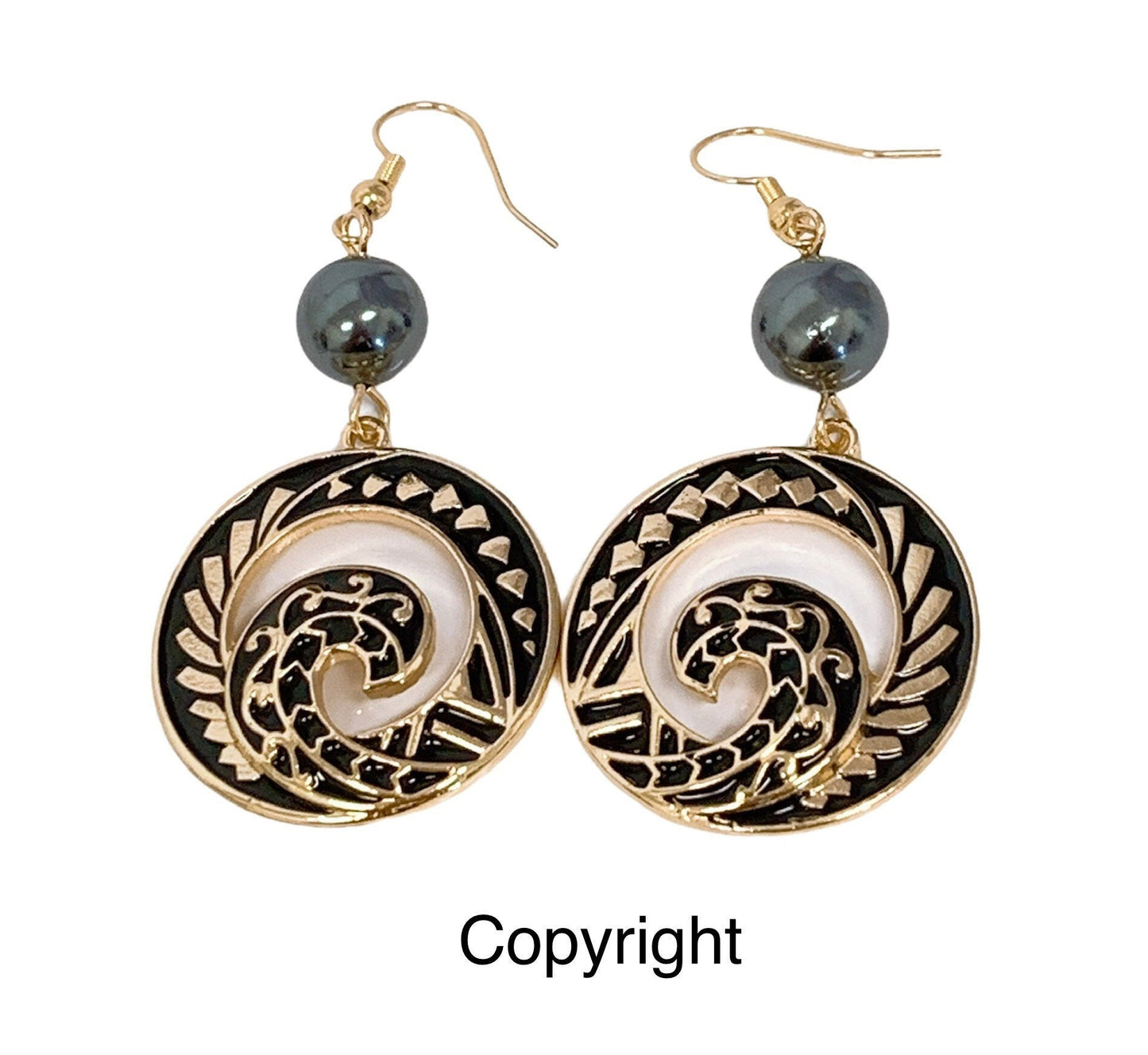 Tribal Wave : Hamilton Gold Earring with Shell Pearls