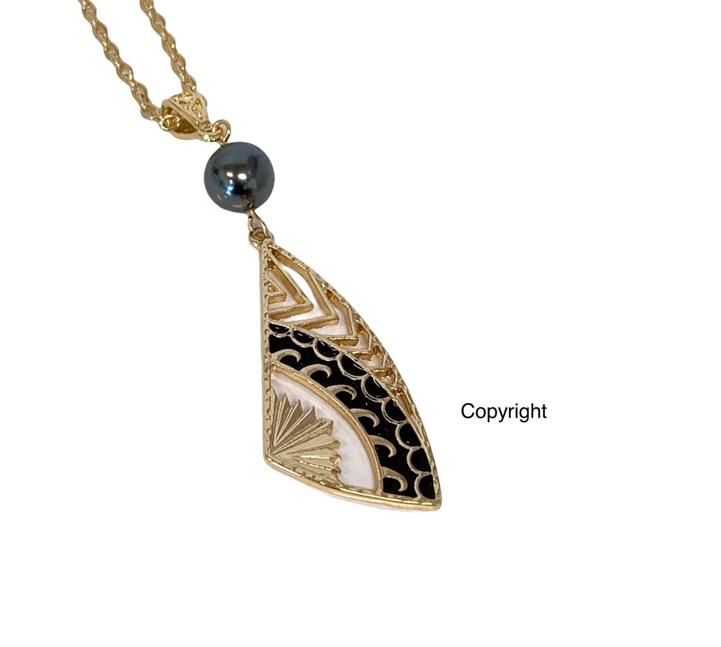 Hawaiian Fan wave black enamel : Hamilton Gold Necklace with Shell Pearls