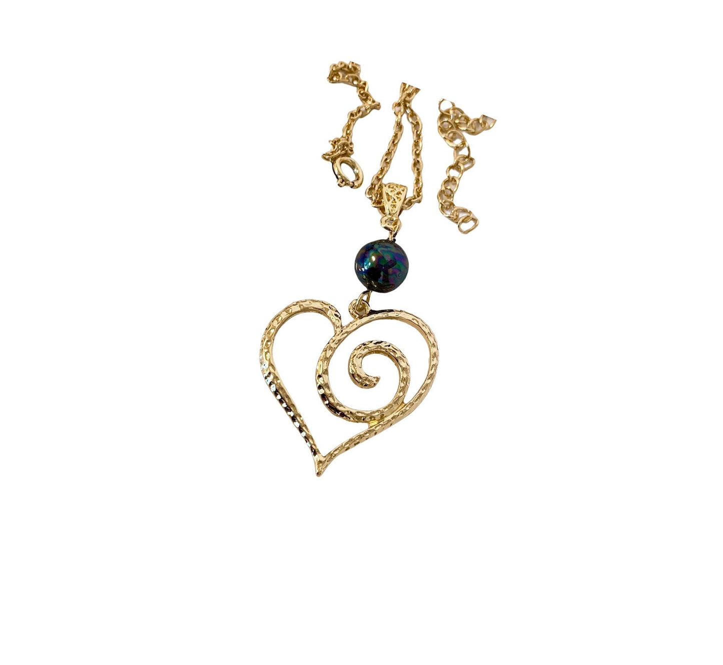 Oceans Wave Piko Heart : Hamilton Gold Necklace with Shell Pearls