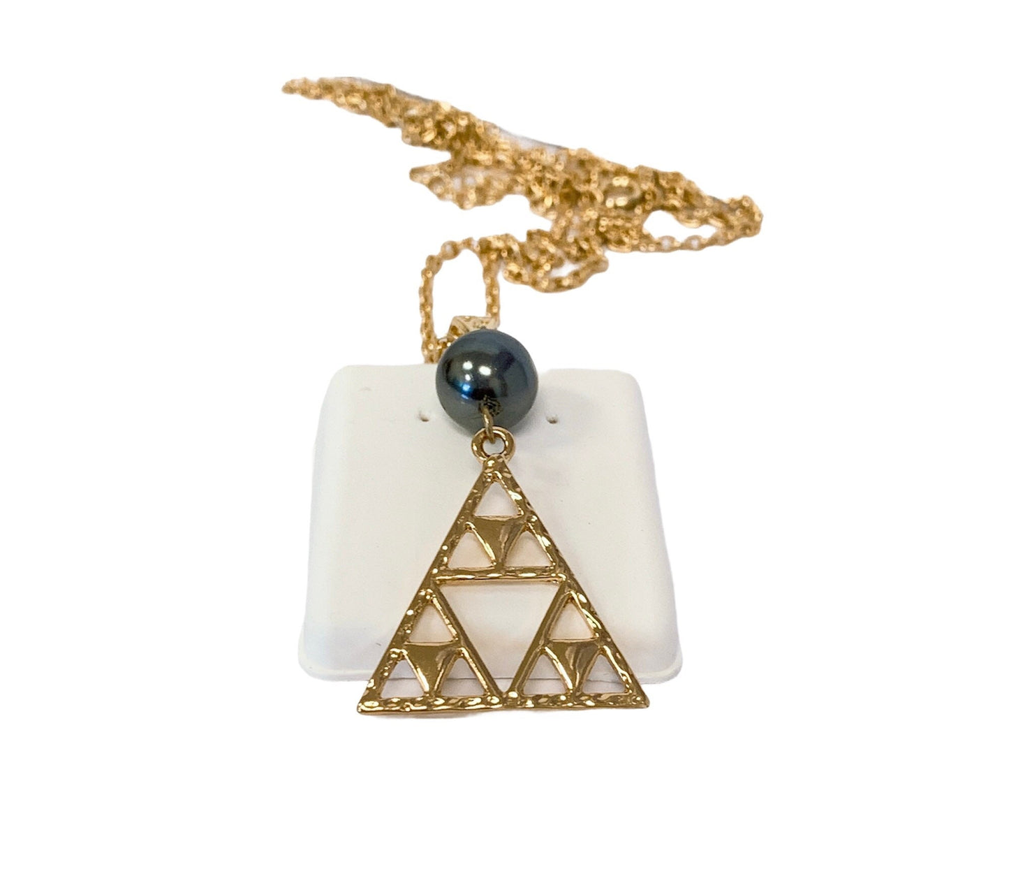 Mauna Kea Tribal Triangle : Hamilton Gold Necklace with Shell Pearls