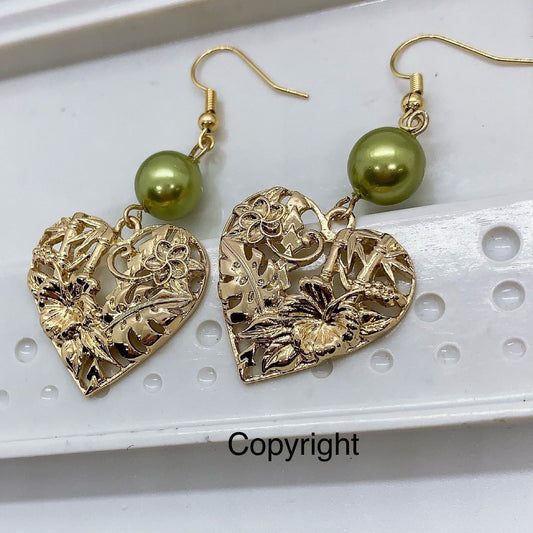 Heart with Bamboo Monstera leaf Hibiscus Plumeria Flowers: Hamilton Gold Earring with Shell Pearls