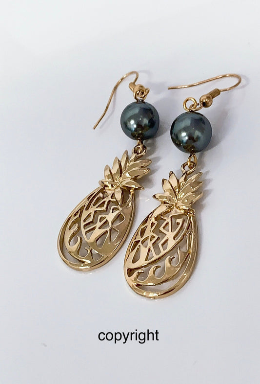 Hawaiian Pineapple: Hamilton Gold Earring with Shell Pearls