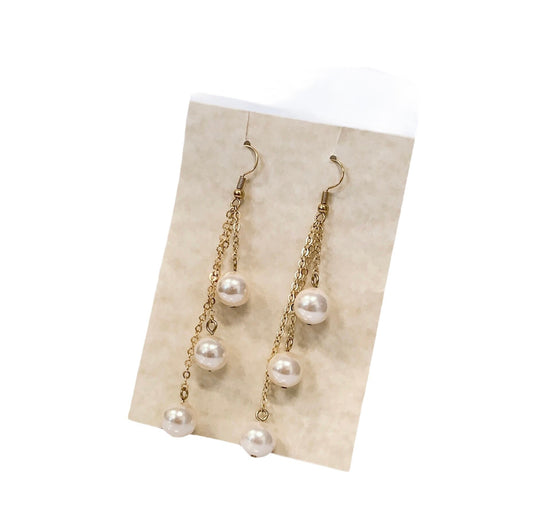 Triple drop: Hamilton Gold Earring with White Shell Pearls