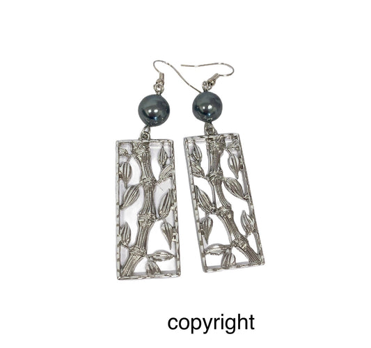 Bamboo: Hamilton Silver Earring with  Shell Pearls