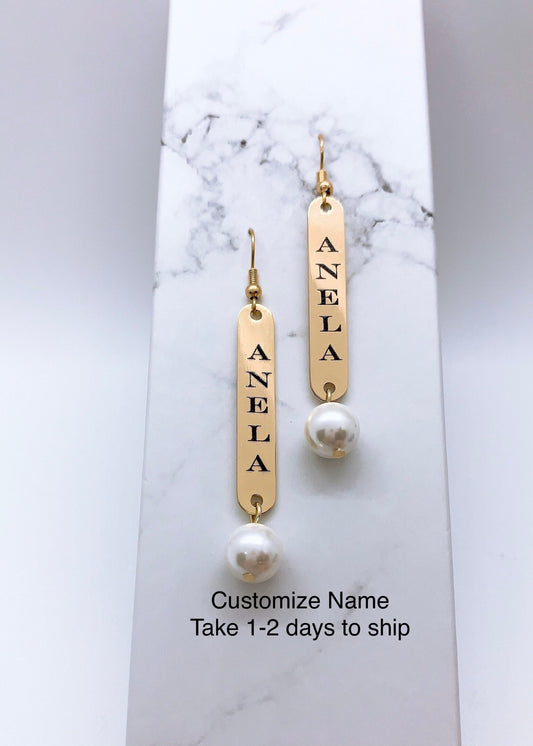 Customize Name Earring with White Shell Pearl Personalized : Hamilton Gold