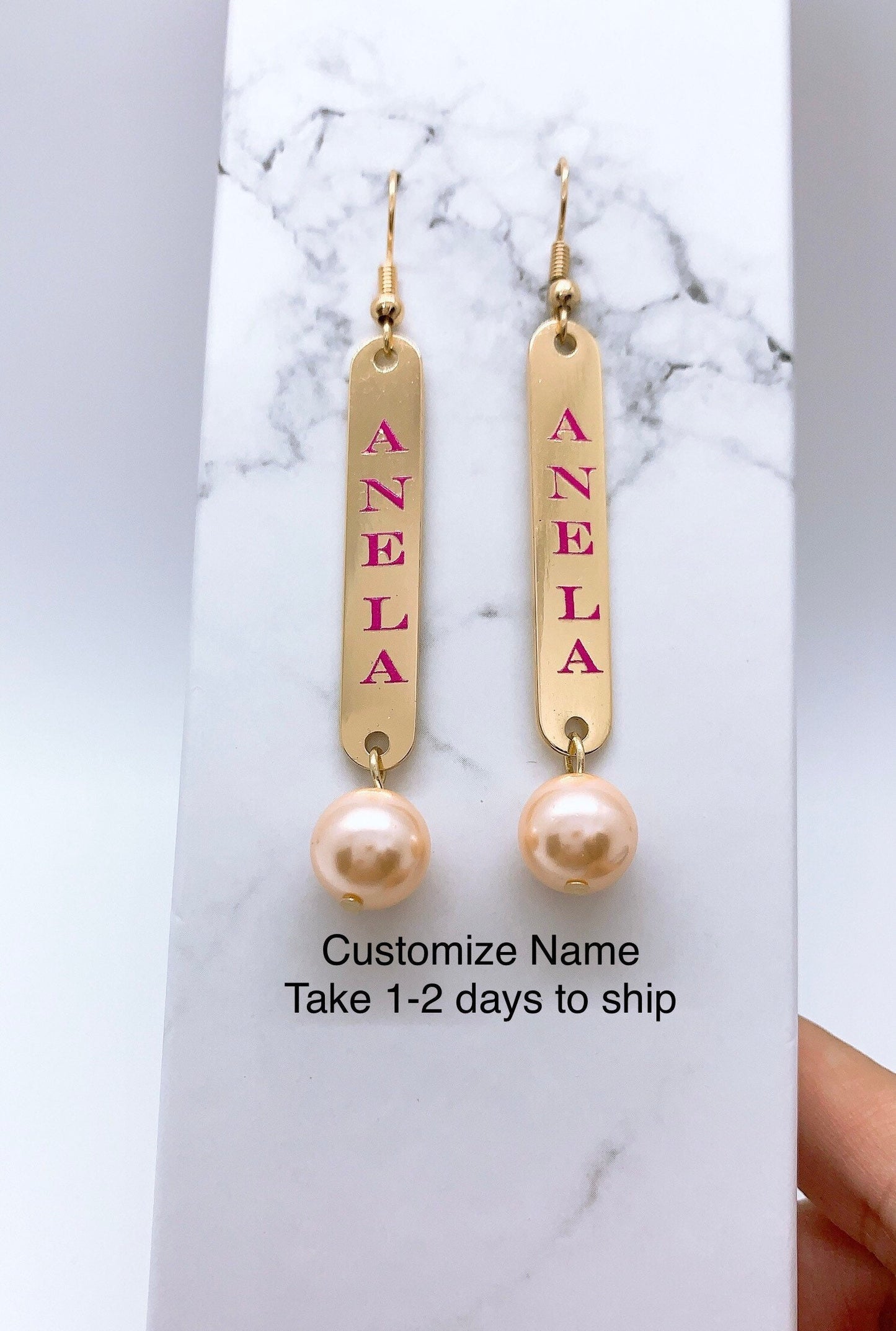 Customize Name Earring with Pink Color Font and Pink Shell Pearl Personalized : Hamilton Gold