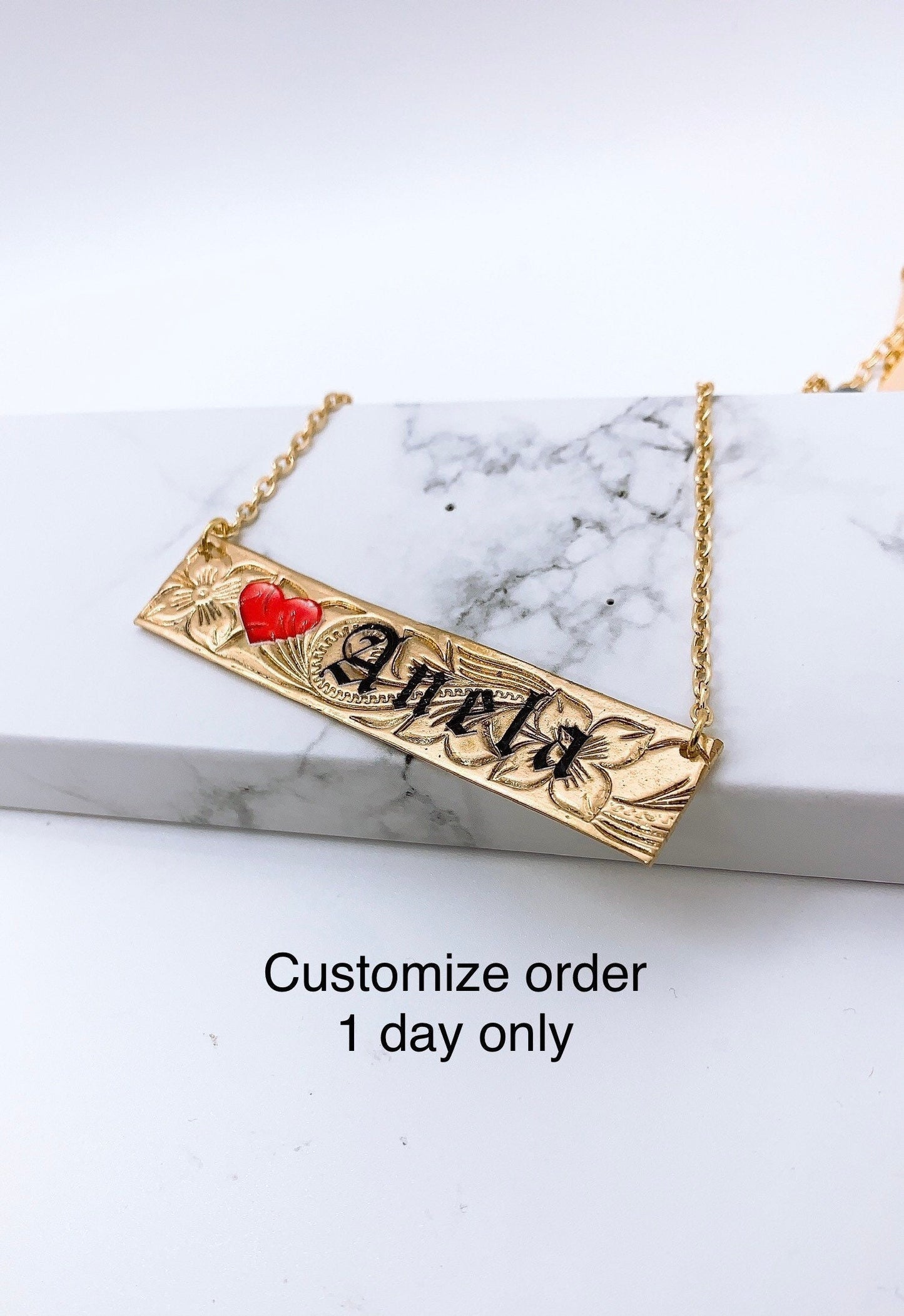 15mm Hawaiian Jewelry Flower Background Personalized Customize Name Plate Necklace : Hamilton Gold