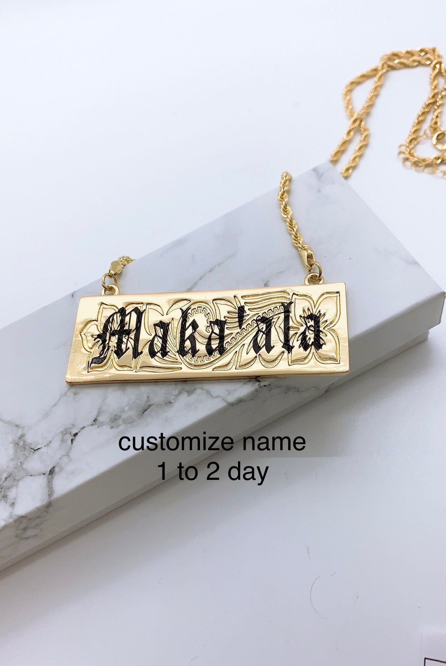 25mm Hawaiian Jewelry Flower Background Personalized Customize Name Plate Necklace Hamilton Gold 18in Rope Chain w/3in Extension